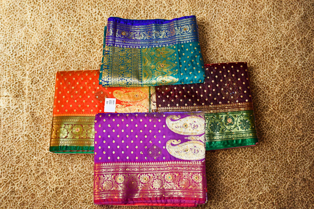 FANCY SHAVIK SILK JARI AND STONE WORK SAREE WITH BLOUSE