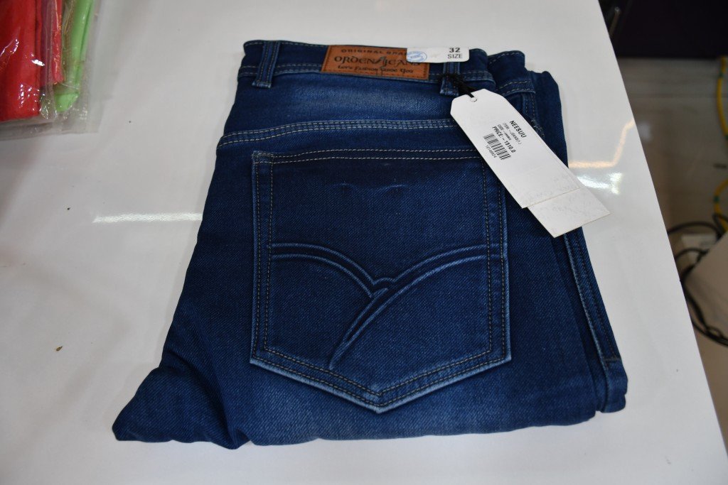 MAN'S WEAR DENIM JEANS