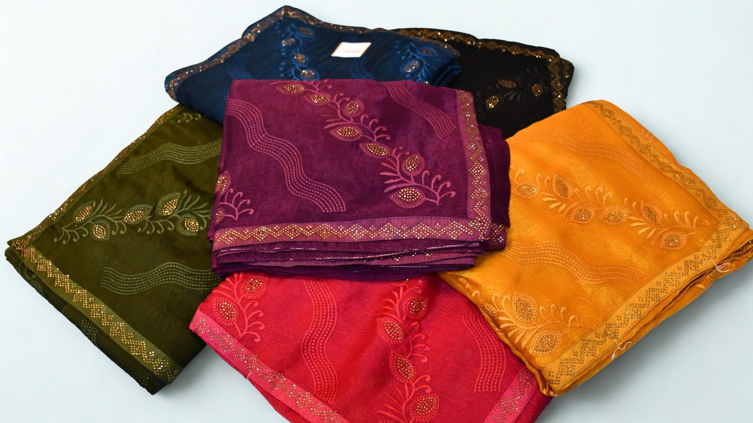 WOMEN'S WEAR FANCY EXCLUSIVE SAREE WITH BLOUSE