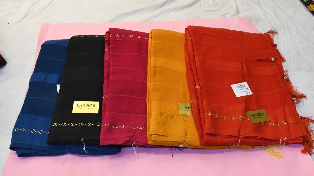 WOMEN'S WEAR FANCY EXCLUSIVE SAREE WITH BLOUSE